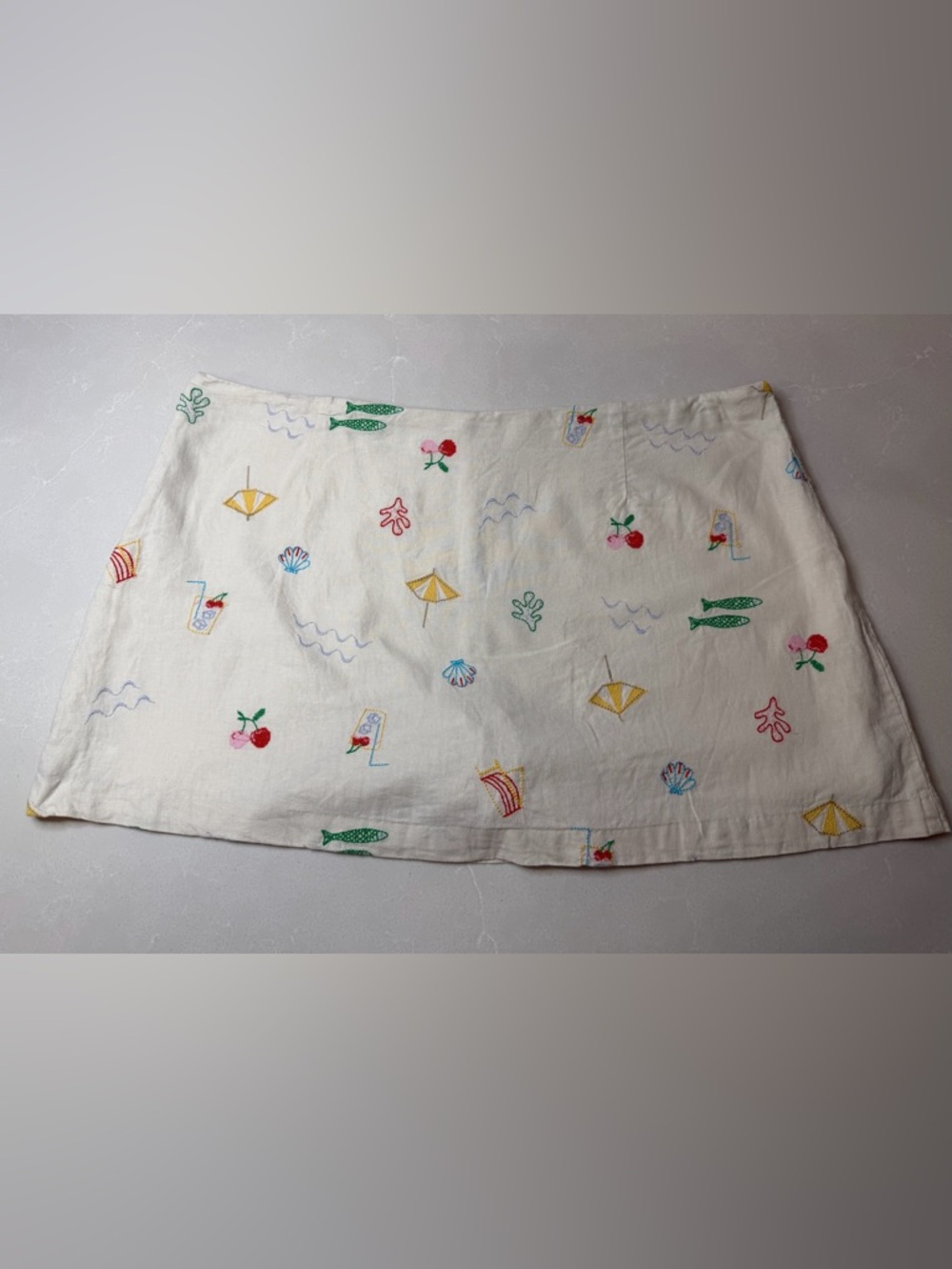 GAP White Mini Skirt with Multicolor Beach Embroidery - Picture 5 of 11